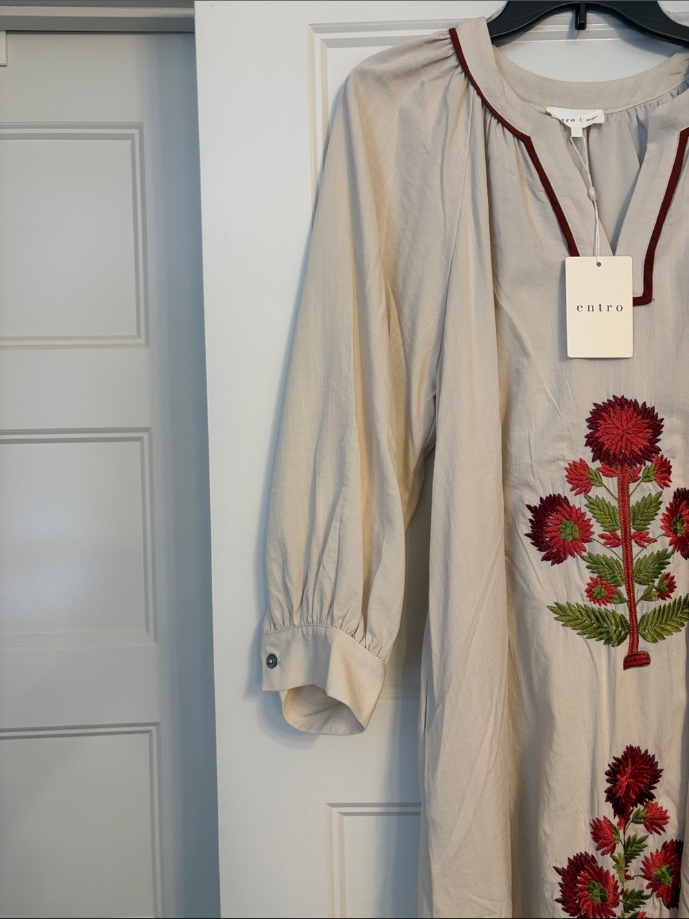 entro Cream Maxi Dress with Red Floral Embroidery - Picture 4 of 5